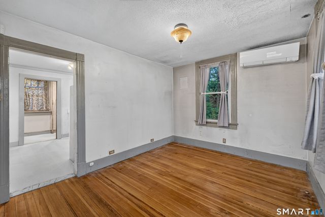44 Rogers Street, New London, CT 06320