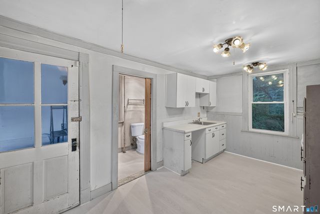 44 Rogers Street, New London, CT 06320