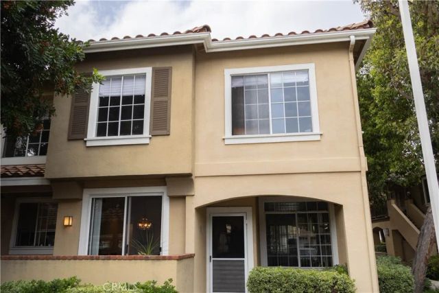 251 Gallery, Tustin, CA 92782