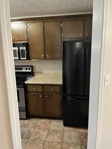 1448 Mutual Dr, Clarksville, TN 37042