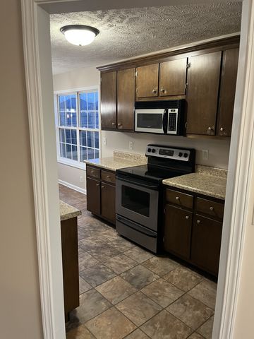 1448 Mutual Dr, Clarksville, TN 37042