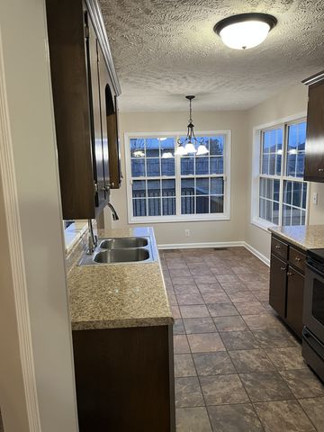 1448 Mutual Dr, Clarksville, TN 37042