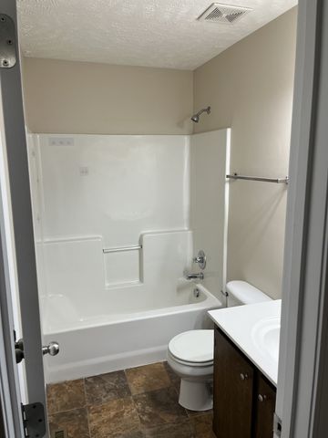 1448 Mutual Dr, Clarksville, TN 37042