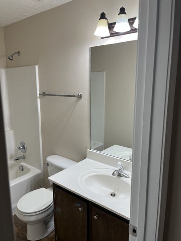 1448 Mutual Dr, Clarksville, TN 37042