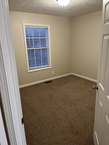 1448 Mutual Dr, Clarksville, TN 37042