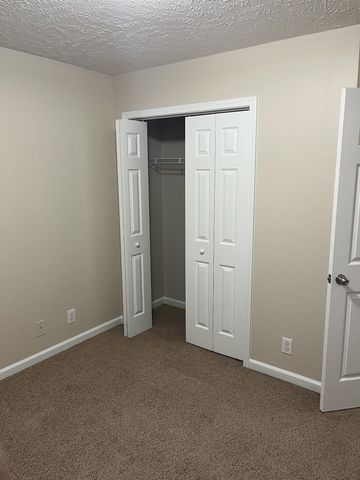 1448 Mutual Dr, Clarksville, TN 37042