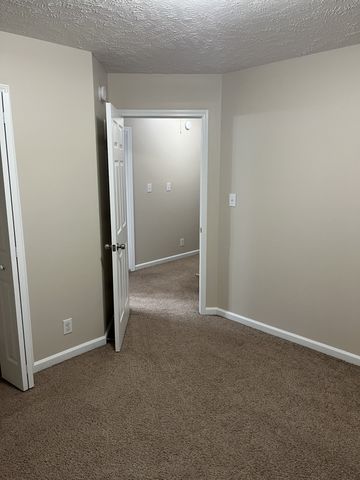 1448 Mutual Dr, Clarksville, TN 37042
