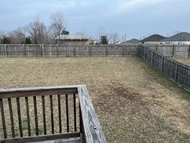 1448 Mutual Dr, Clarksville, TN 37042