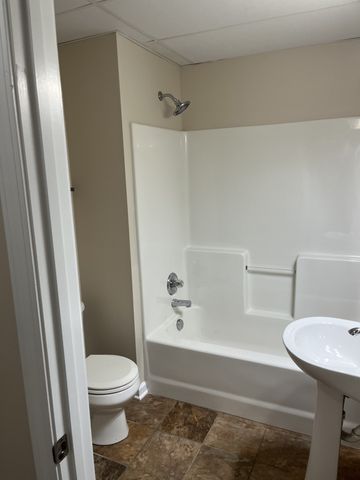 1448 Mutual Dr, Clarksville, TN 37042