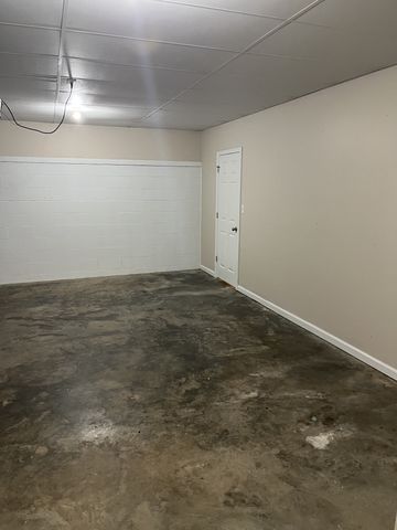 1448 Mutual Dr, Clarksville, TN 37042