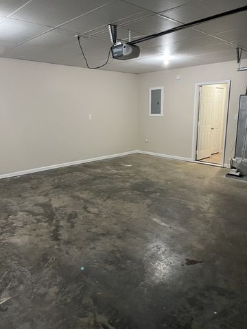 1448 Mutual Dr, Clarksville, TN 37042