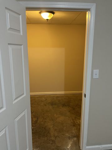 1448 Mutual Dr, Clarksville, TN 37042