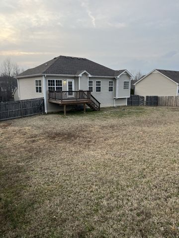 1448 Mutual Dr, Clarksville, TN 37042