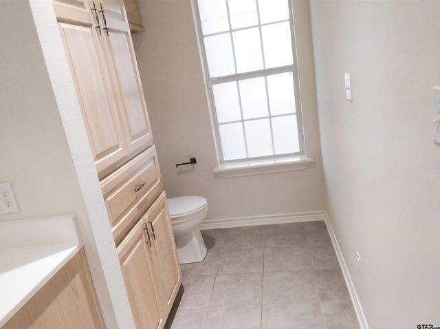 302 Bascom Rd, Whitehouse, TX 75791