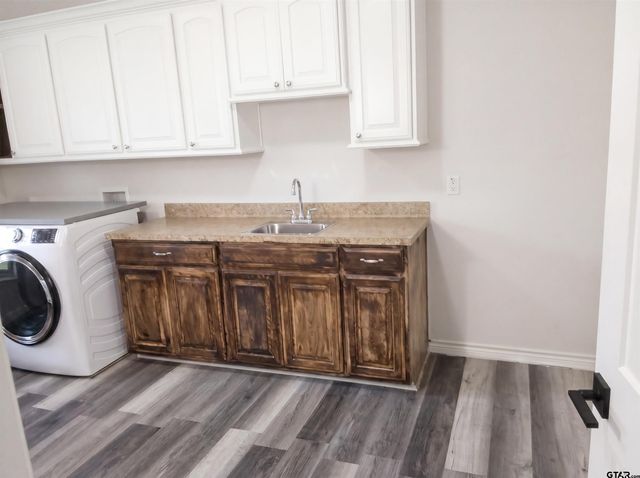 302 Bascom Rd, Whitehouse, TX 75791