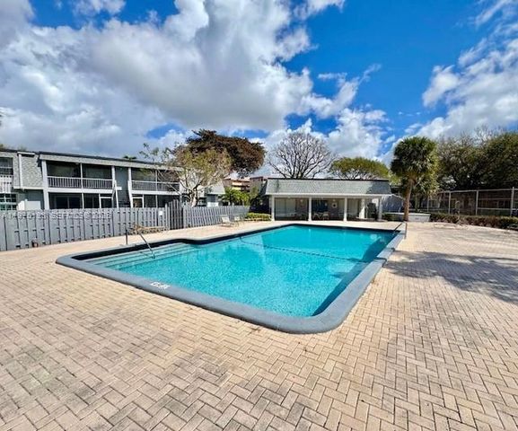 284 NW 69th Avenue 279, Plantation, FL 33317