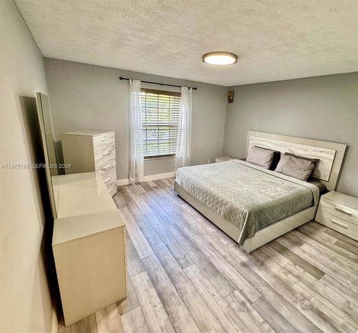284 NW 69th Avenue 279, Plantation, FL 33317