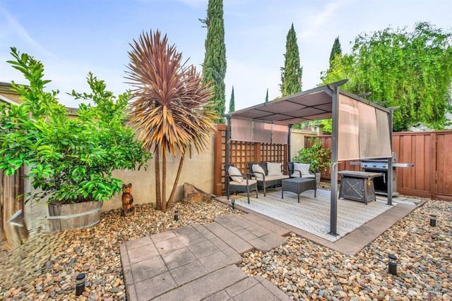 563 Abruzzi Ct, Fairfield, CA 94534