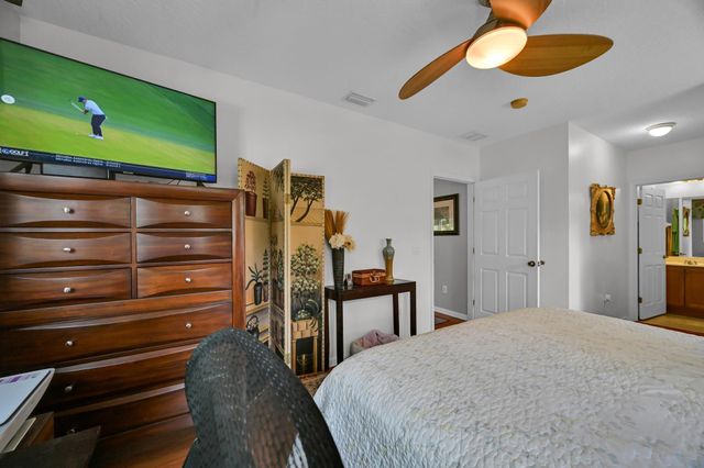 568 7th Square, Vero Beach, FL 32962
