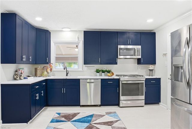 96 Colombia DR, Newport News, VA 23608