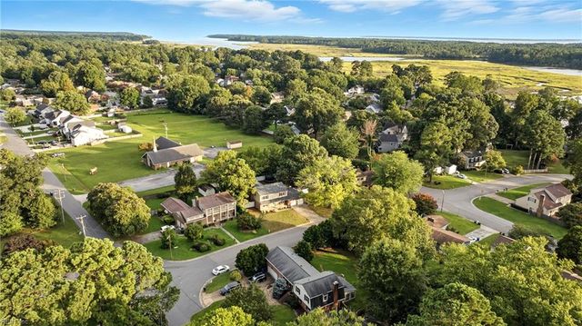 96 Colombia DR, Newport News, VA 23608