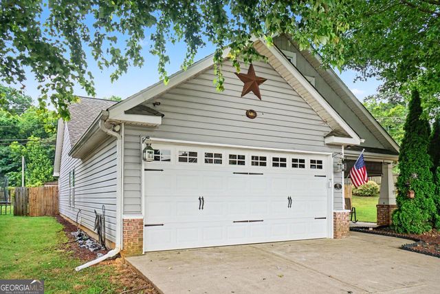 71 Oakbrook Drive SW, Cartersville, GA 30120