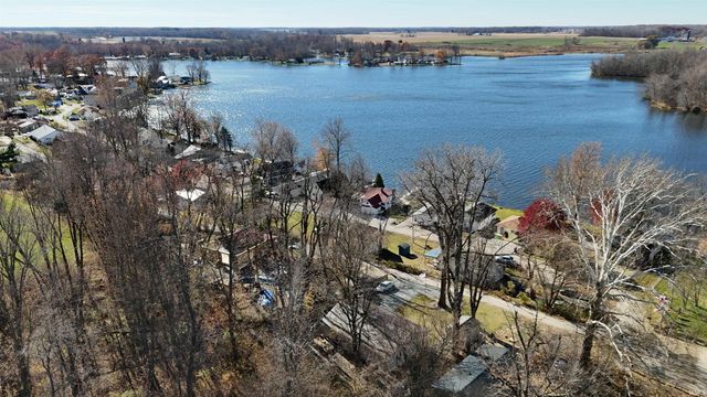 1016 N Roosevelt Street, Silver Lake, IN 46982