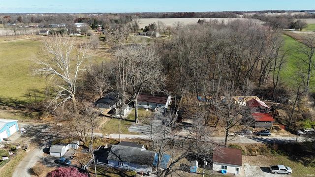 1016 N Roosevelt Street, Silver Lake, IN 46982