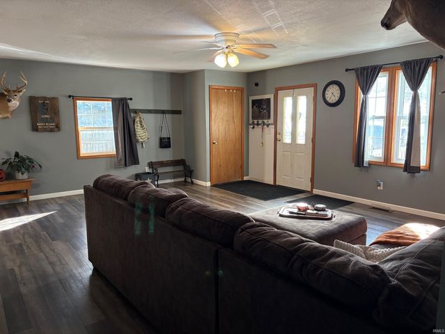 1016 N Roosevelt Street, Silver Lake, IN 46982