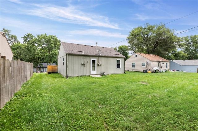5017 FOREST Avenue, Kansas City, KS 66106