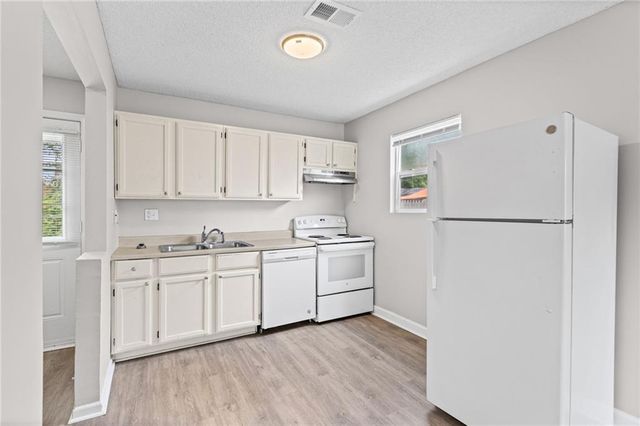 5017 FOREST Avenue, Kansas City, KS 66106