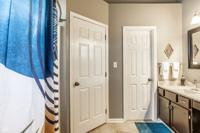 13817 Wabash Drive, Fishers, IN 46038