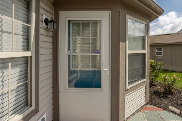 13817 Wabash Drive, Fishers, IN 46038