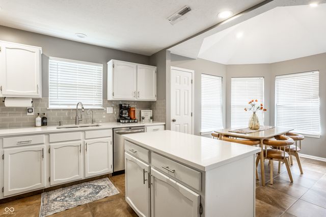 13817 Wabash Drive, Fishers, IN 46038