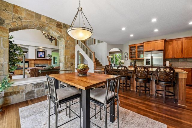 6656 Pointe Lake Lucy, Chanhassen, MN 55317