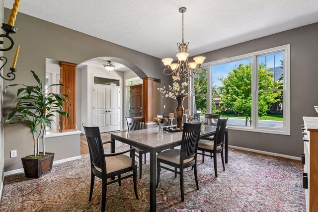 6656 Pointe Lake Lucy, Chanhassen, MN 55317