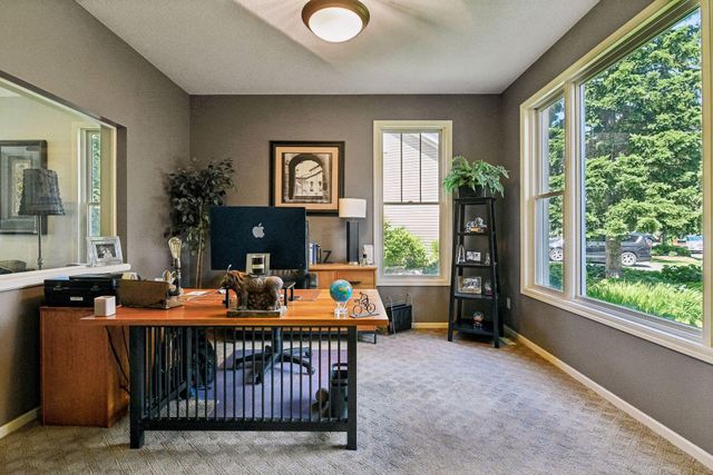 6656 Pointe Lake Lucy, Chanhassen, MN 55317