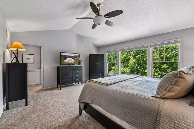 6656 Pointe Lake Lucy, Chanhassen, MN 55317