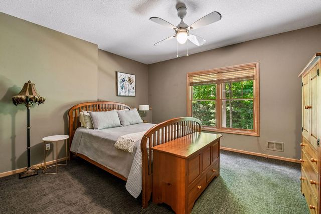 6656 Pointe Lake Lucy, Chanhassen, MN 55317