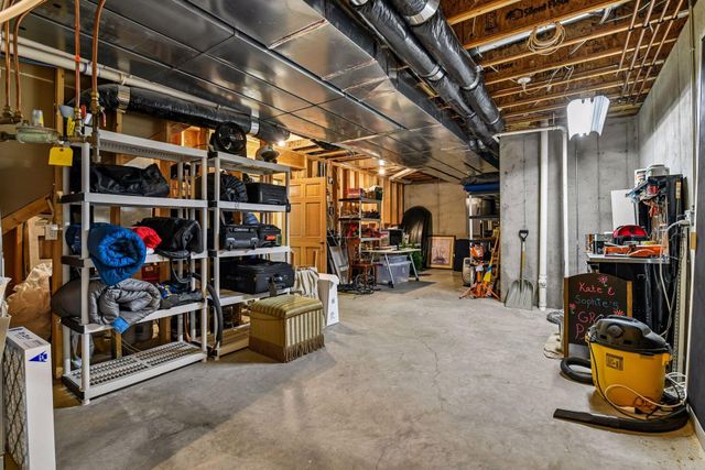6656 Pointe Lake Lucy, Chanhassen, MN 55317