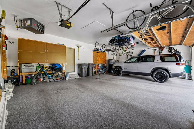 6656 Pointe Lake Lucy, Chanhassen, MN 55317