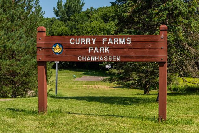 6656 Pointe Lake Lucy, Chanhassen, MN 55317