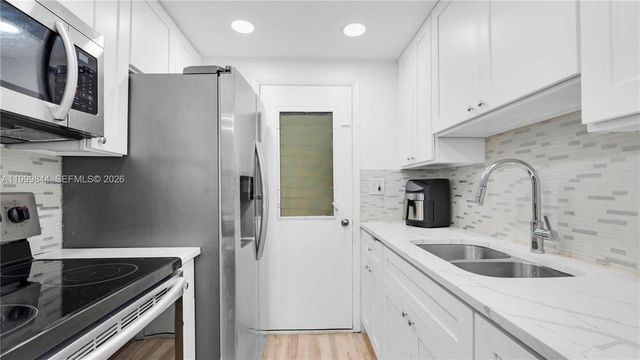 16900 NE 14th Ave 204, Miami, FL 33162