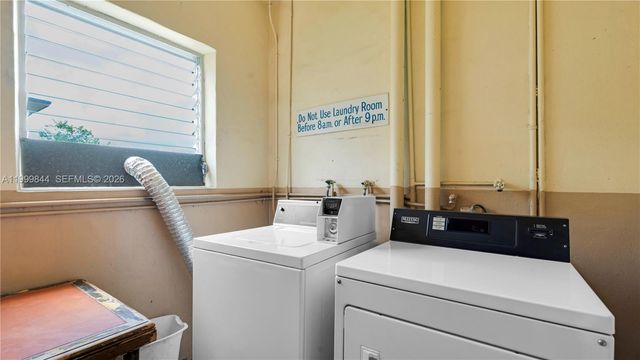 16900 NE 14th Ave 204, Miami, FL 33162