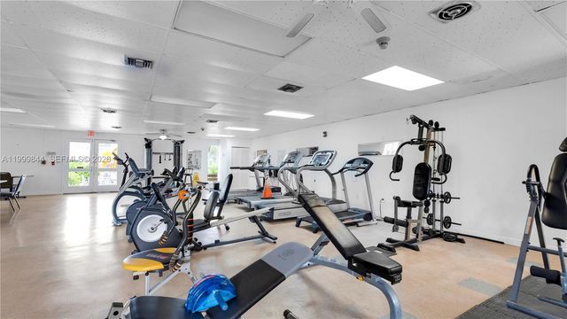 16900 NE 14th Ave 204, Miami, FL 33162