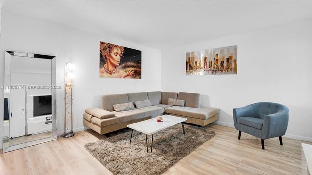 16900 NE 14th Ave 204, Miami, FL 33162