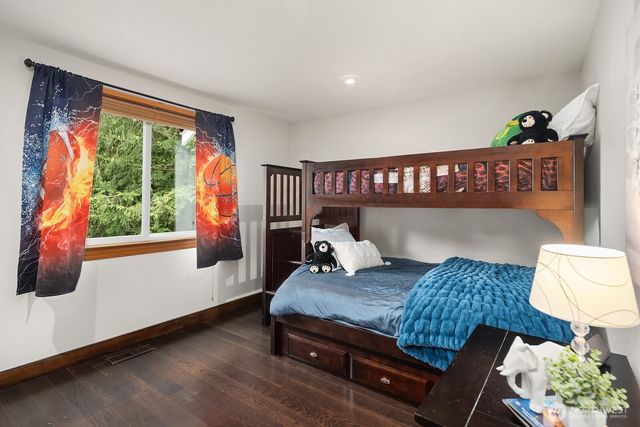 21422 SE 37th Street, Sammamish, WA 98075