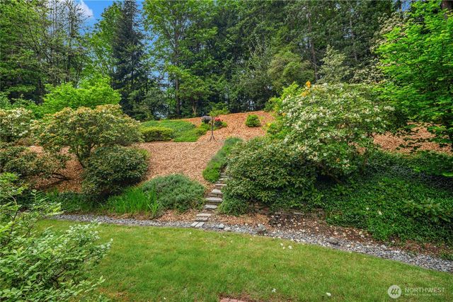 21422 SE 37th Street, Sammamish, WA 98075