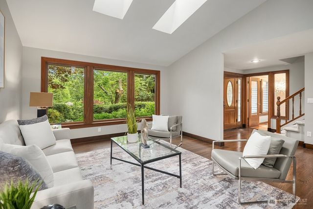 21422 SE 37th Street, Sammamish, WA 98075