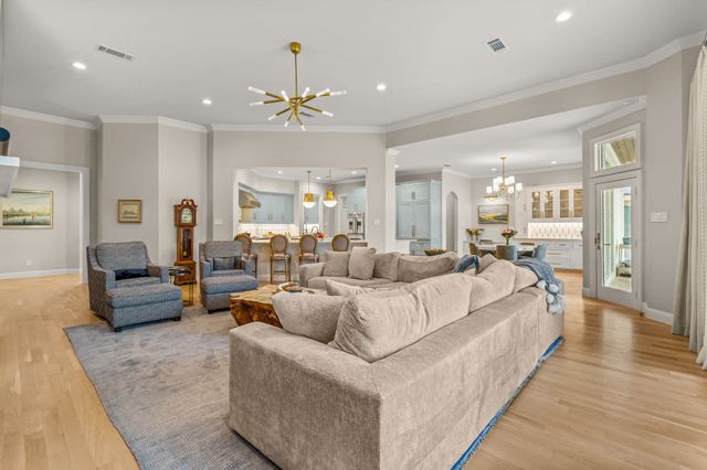 6605 Sahalee Drive, Fort Worth, TX 76132